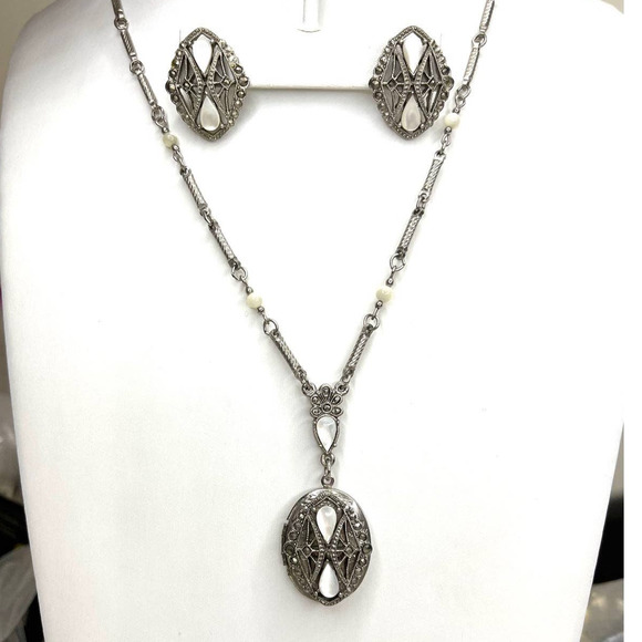 Mother of Pearl Silver Photo Locket Necklace & Earrings MOP Marcasite Vtg S13 - Picture 1 of 4